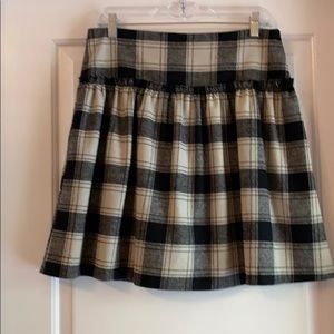 Black and white plaid skirt